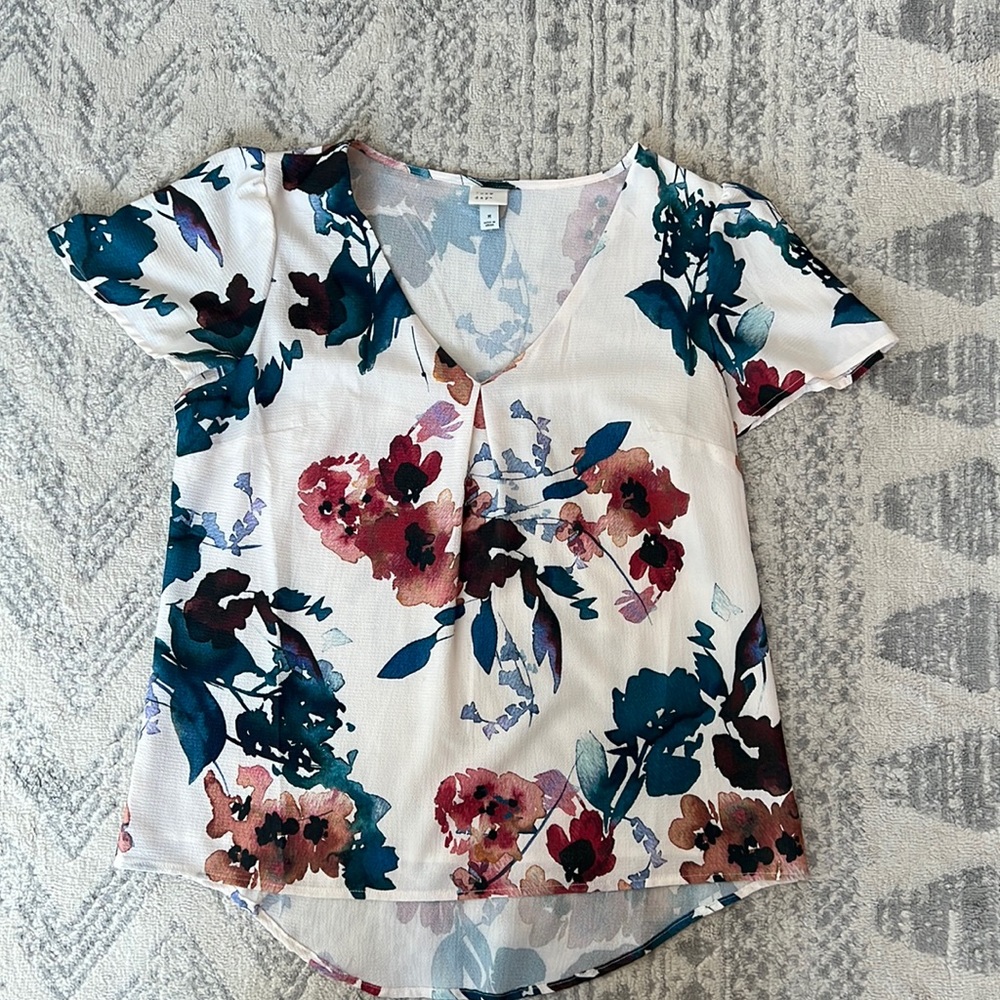 Floral short sleeved blouse